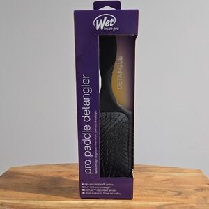 Pro Paddle Detangler - Purple and Black